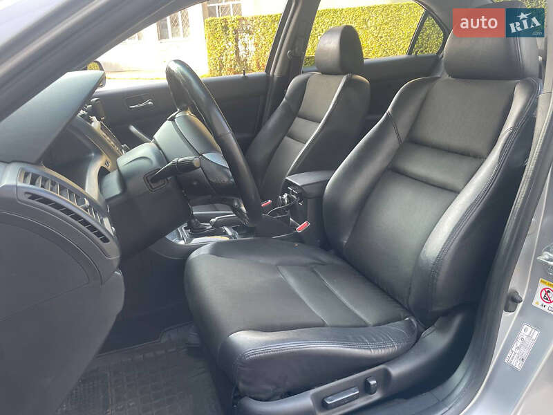 Седан Honda Accord 2003 в Киеве