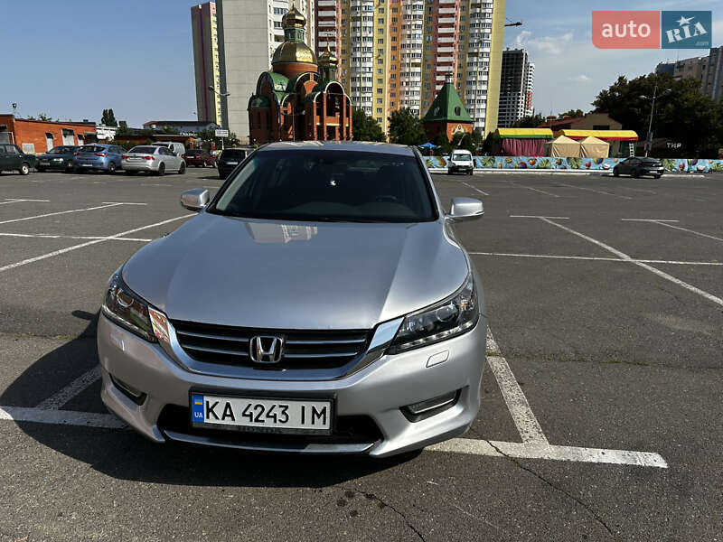 Седан Honda Accord 2013 в Броварах