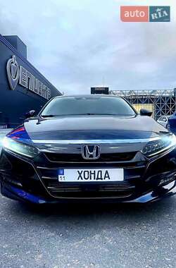 Седан Honda Accord 2018 в Киеве