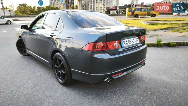 Honda Accord 2003