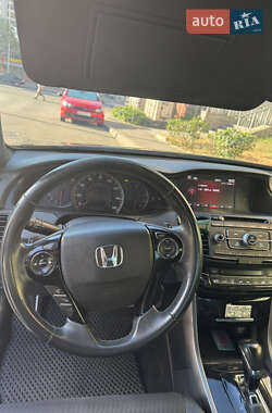 Седан Honda Accord 2017 в 