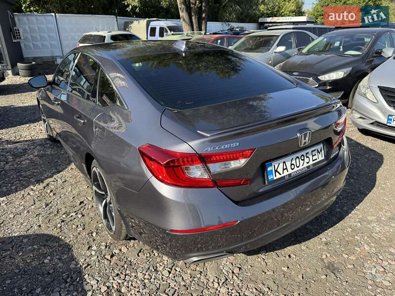 Седан Honda Accord 2020 в Киеве