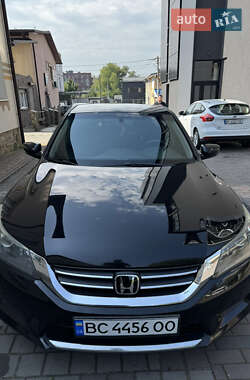 Седан Honda Accord 2014 в 
