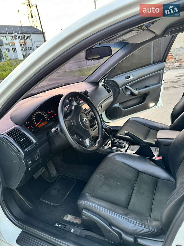 Седан Honda Accord 2007 в Чернигове