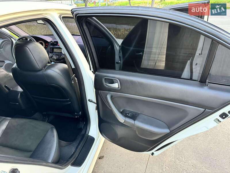 Седан Honda Accord 2007 в Чернигове