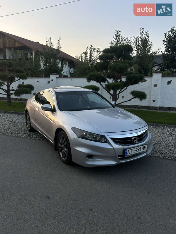 Купе Honda Accord 2012 в Ивано-Франковске