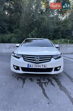 Седан Honda Accord 2010 в Києві