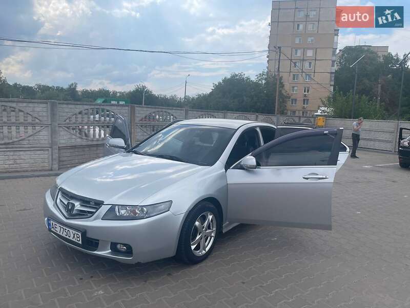 Седан Honda Accord 2005 в Кривом Роге