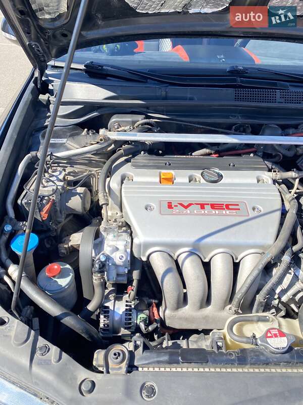 Седан Honda Accord 2006 в Киеве