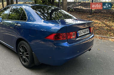 Седан Honda Accord 2004 в Києві