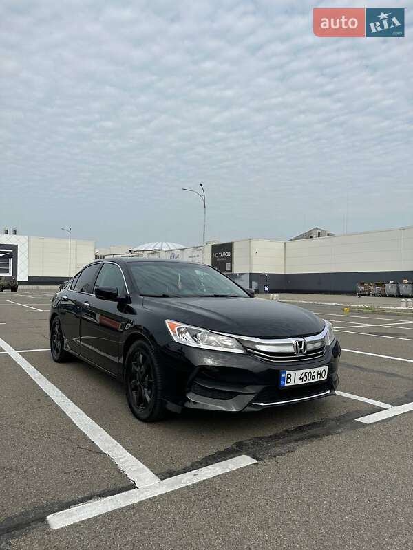 Седан Honda Accord 2016 в 