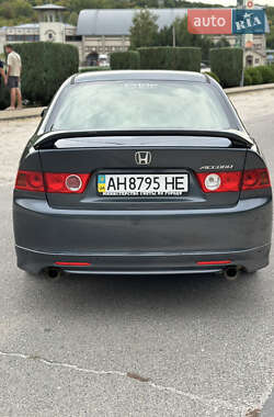 Седан Honda Accord 2005 в 