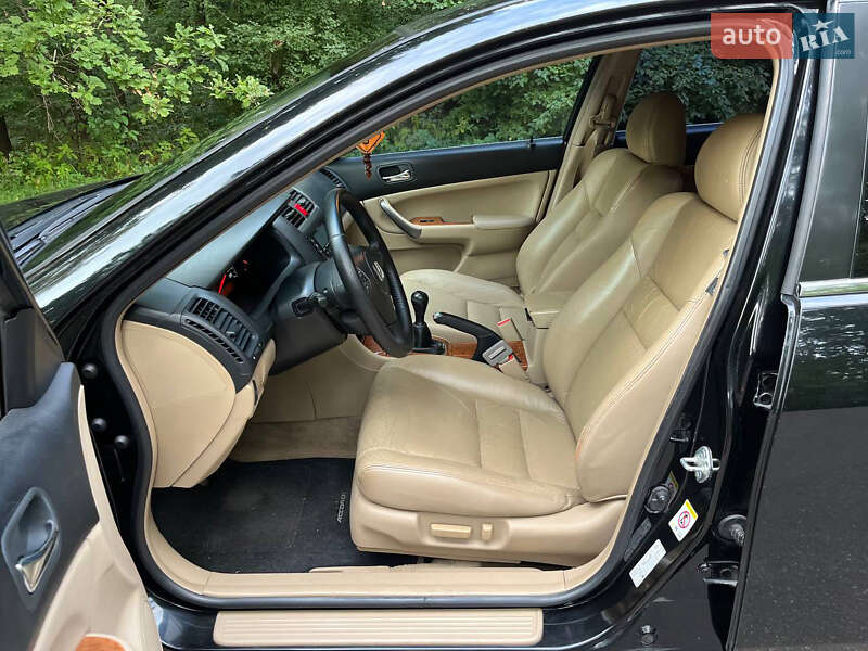 Седан Honda Accord 2006 в Житомире