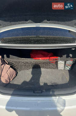 Седан Honda Accord 2013 в 