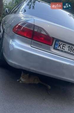 Седан Honda Accord 2000 в 