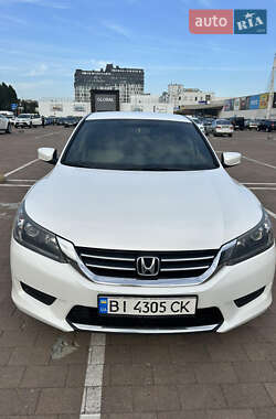 Седан Honda Accord 2015 в 