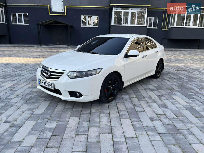 Седан Honda Accord 2011 в Ахтырке