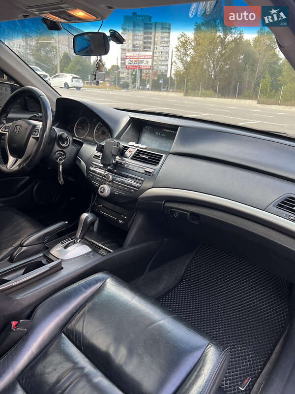 Купе Honda Accord 2008 в Сумах