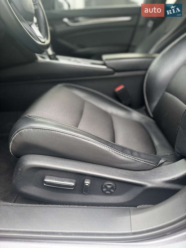 Седан Honda Accord 2018 в Києві
