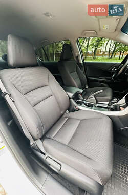 Седан Honda Accord 2014 в 