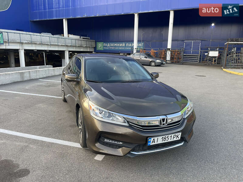 Седан Honda Accord 2016 в 