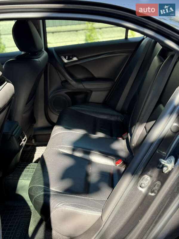 Седан Honda Accord 2011 в Киеве