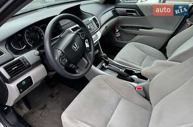 Седан Honda Accord 2012 в 