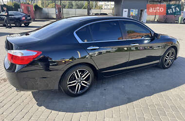 Седан Honda Accord 2015 в 