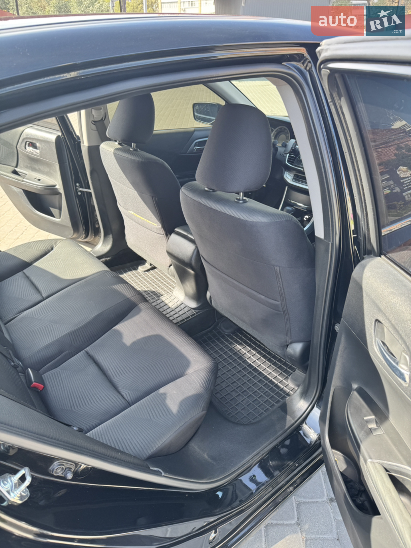 2015 Honda Accord - мініатюра 18