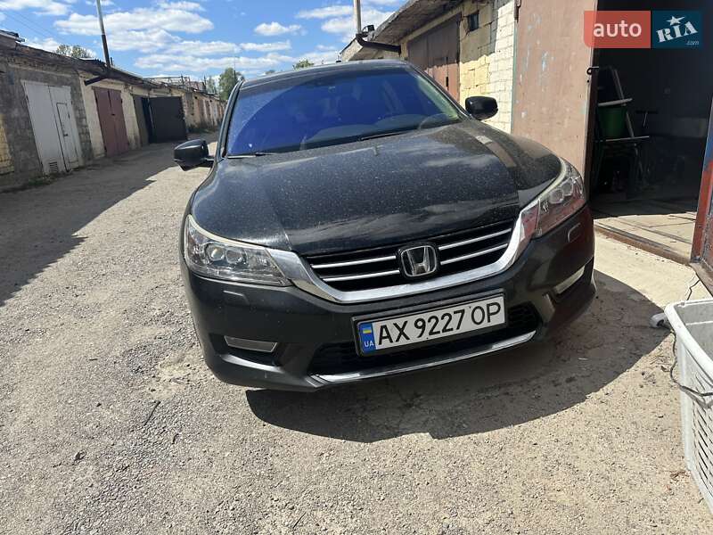 Седан Honda Accord 2013 в Харькове