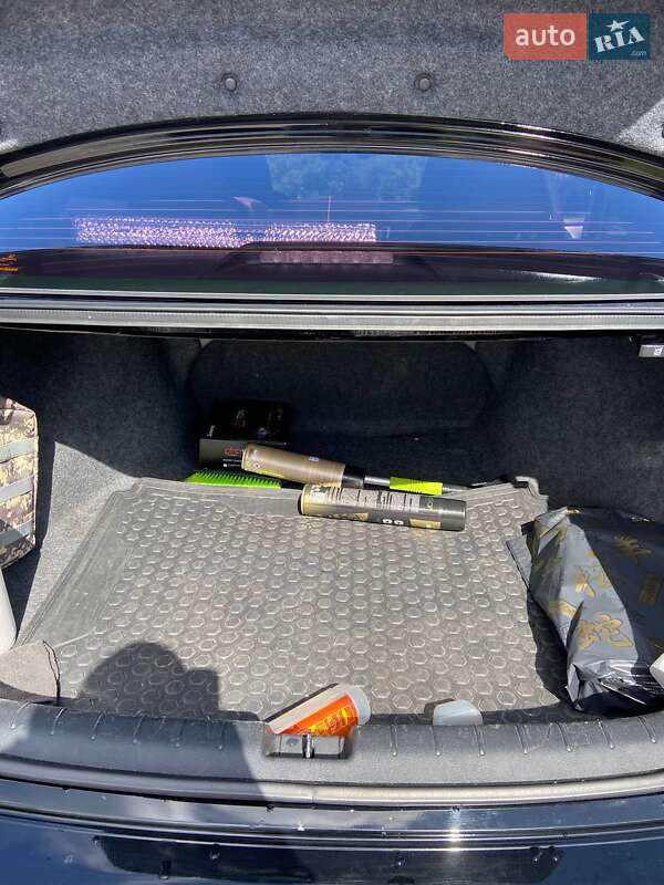 Седан Honda Accord 2015 в Дрогобичі