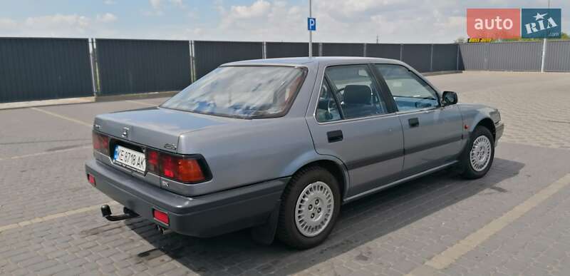 Седан Honda Accord 1989 в Кривому Розі