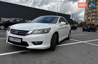 Седан Honda Accord 2013 в Софиевской Борщаговке