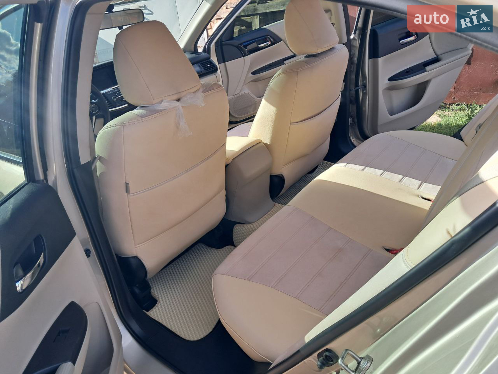 2017 Honda Accord - мініатюра 9