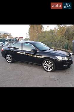 Седан Honda Accord 2013 в Києві