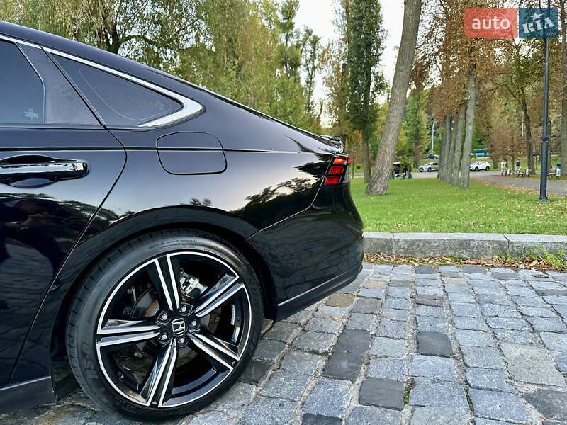 Седан Honda Accord 2023 в Киеве