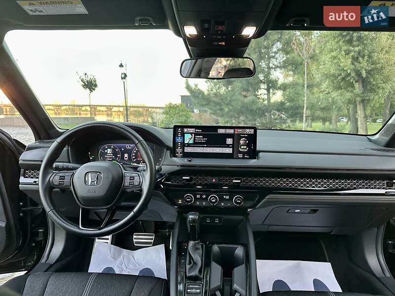 Седан Honda Accord 2023 в Киеве