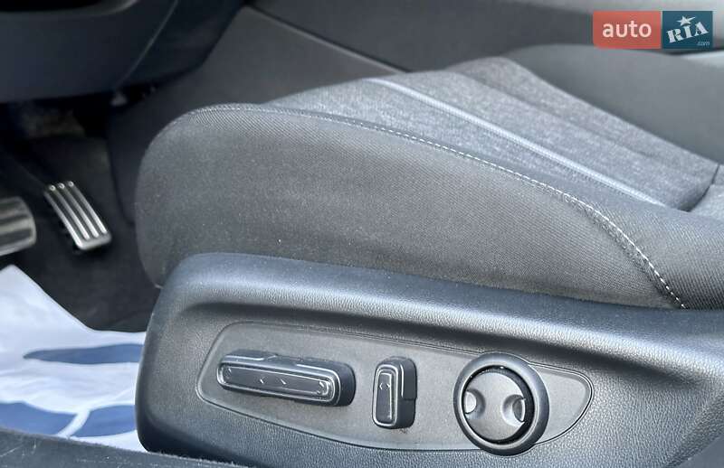 Седан Honda Accord 2023 в Киеве