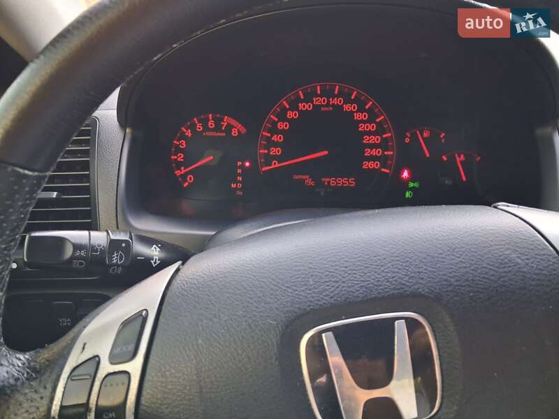 Седан Honda Accord 2004 в Черноморске