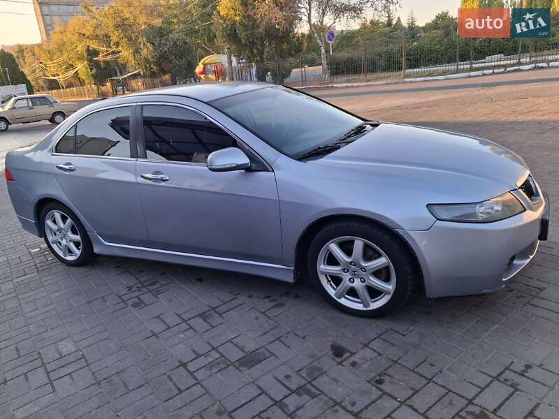 Седан Honda Accord 2004 в Черноморске