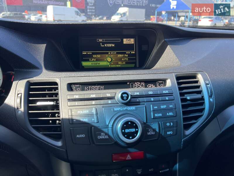 Седан Honda Accord 2012 в Києві