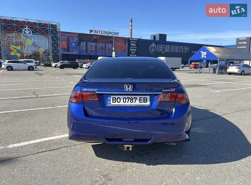 Седан Honda Accord 2012 в Києві