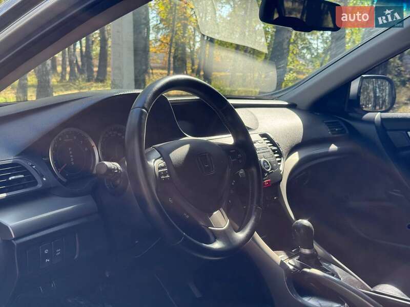 Седан Honda Accord 2011 в Ахтырке