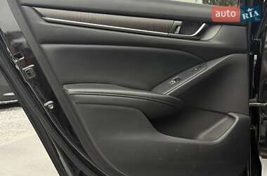 Седан Honda Accord 2018 в 