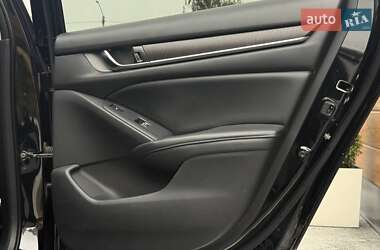 Седан Honda Accord 2018 в 