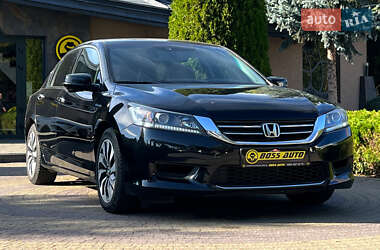 Седан Honda Accord 2014 в Львові