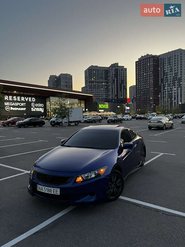 Купе Honda Accord 2008 в 