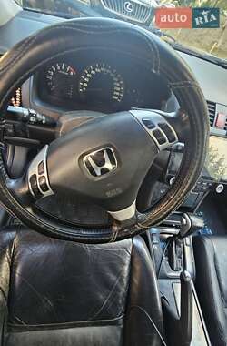 Седан Honda Accord 2003 в 