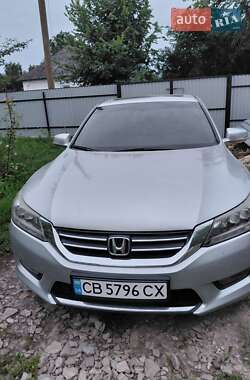 Седан Honda Accord 2013 в Сребном