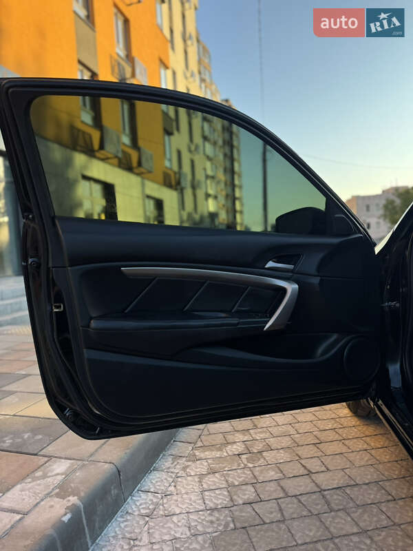 Купе Honda Accord 2008 в Запорожье